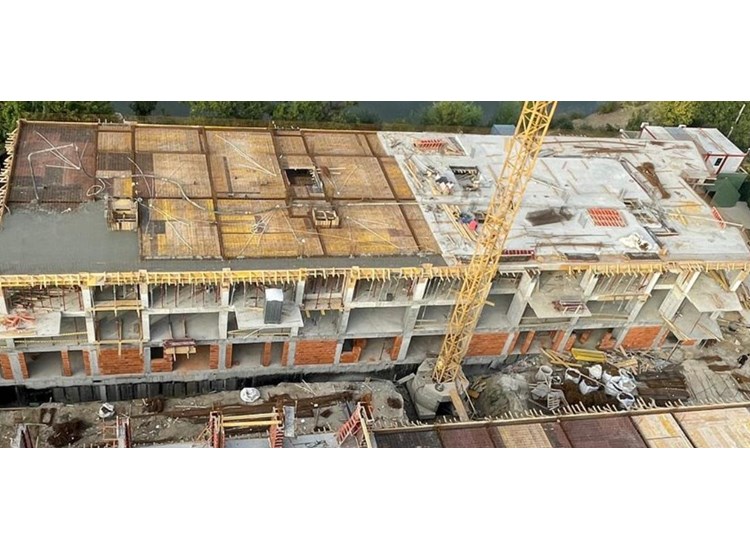 Quartier Azuga, Romanya