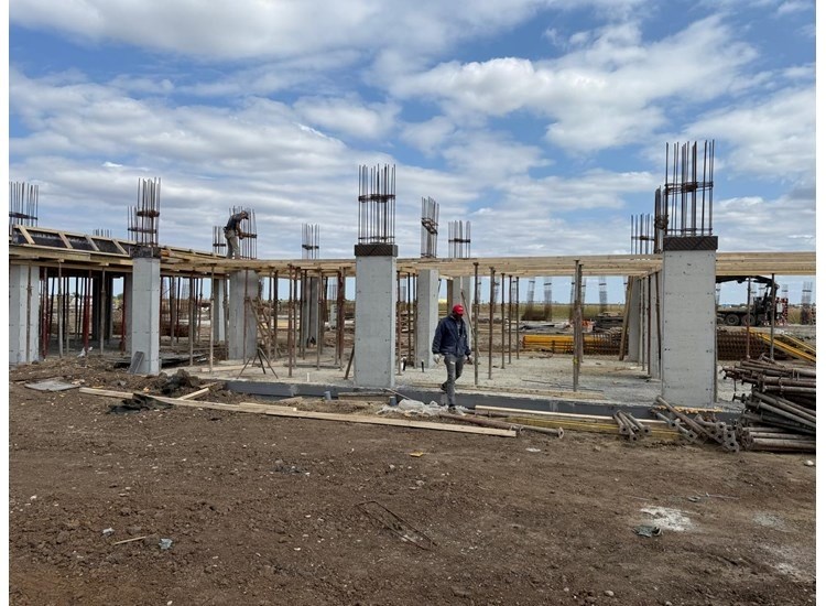 Cosmopolis, România