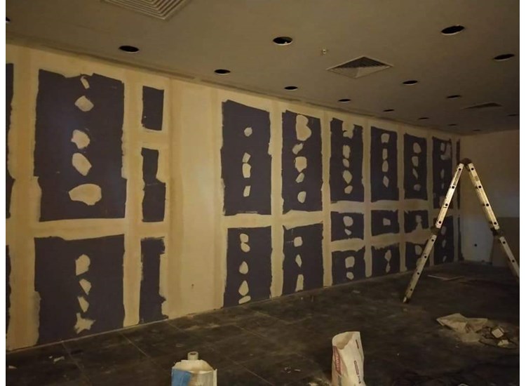 Oxford Apartments, Romanya