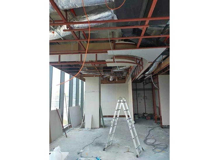 Oxford Apartments, Romania