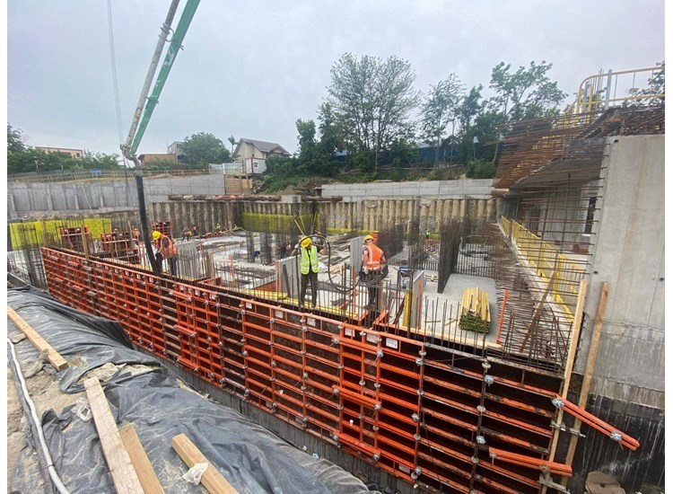 Quartier Azuga, Romania